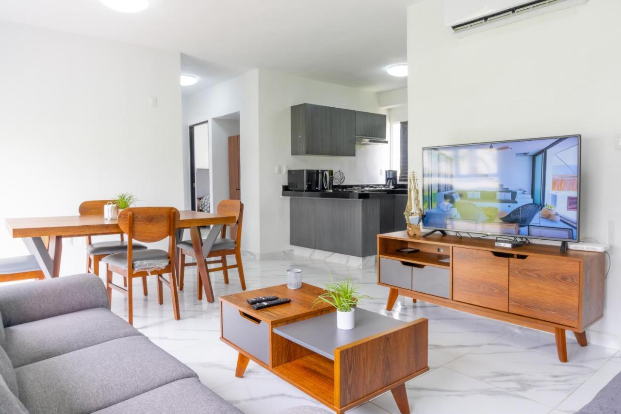 Con Alberca Smarttv Y Jardin Appartement